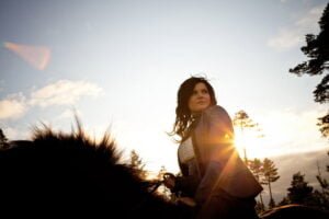 Suvi Teräsniska. Kuva: Warner Music / Aki Roukala.