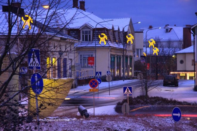 Marttilankatu kutsuu jälleen joulunaikaan seimikadulle. Kuva: Urpo Vuorenoja.