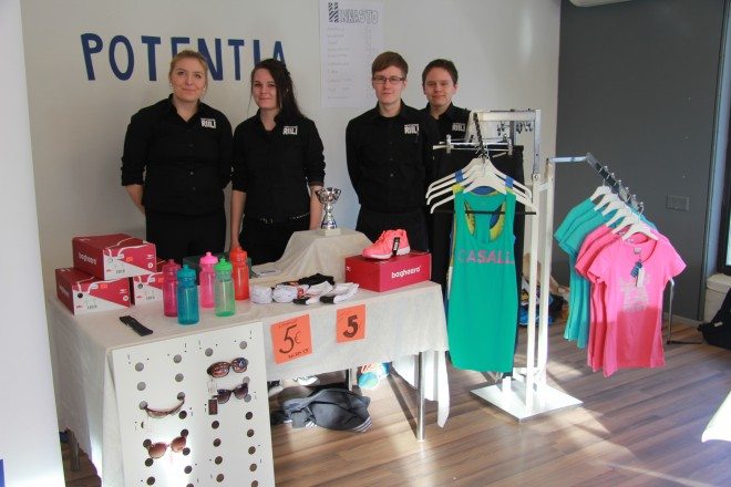 Potentia-joukkueella on myynnissä Huittisten Kesportin tuotteita.