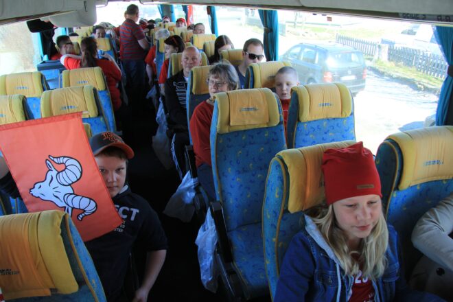 Lähes täysi linja-autollinen VaLePan faneja suuntasi perjantaina kohti Kokkolaan kannustamaan suosikkijoukkuettaan.
