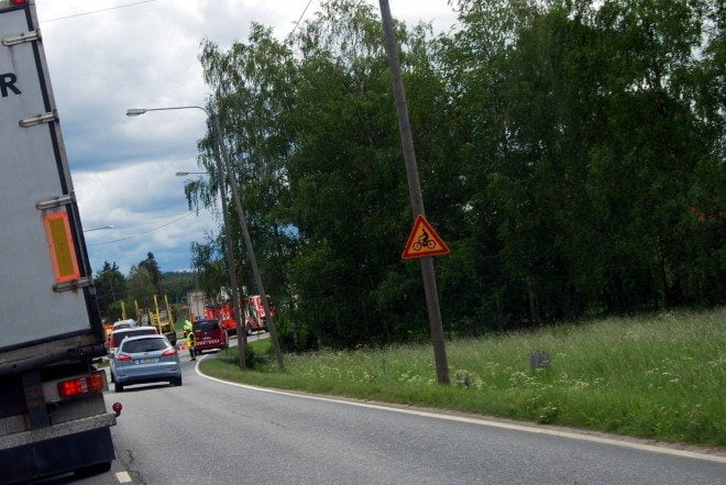 Rekka Ja Henkilöauto Kolaroivat Kiikassa – Kaksi Loukkaantunutta ...