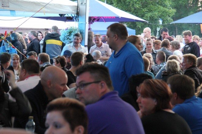 Saparoteltassa vallitsi hyvä tunnelma.