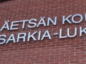 Aetsan-Sarkia-lukio-320x240