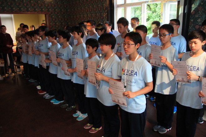 Lastentapahtumassa esiintyi 38 kiinalaista nuorta.