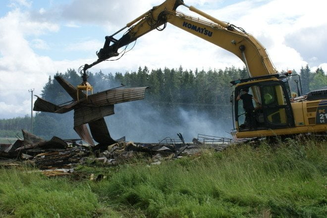 Raivaustyöt jatkunevat perjantai-iltaan saakka.