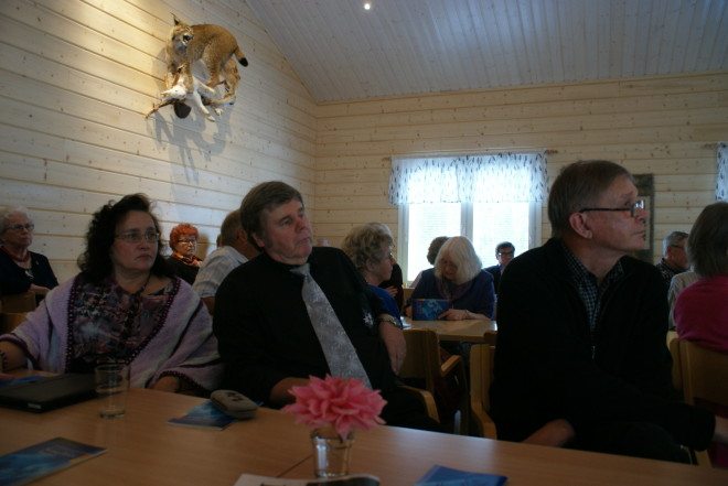 Vampulan metsästysseuran majalla juhlittiin puolueen Huittisten osaston neljää vuosikymmentä.