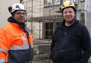 Rakennusmestari Lehtimäki ja urakoitsija Pietilä