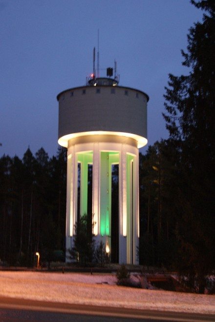 Vihreäkin tornissa vilahtaa.