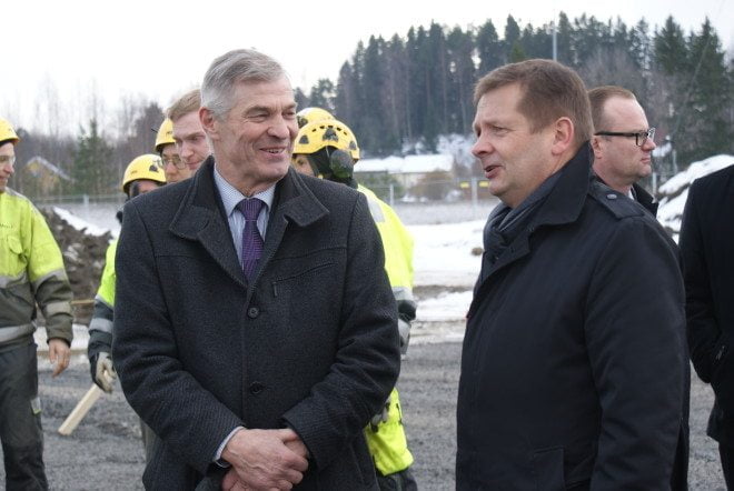 Pirkanmaan Yrittäjien puheenjohtaja Veikko Kiili ja Keskon aluejohtaja Jari Alanen.