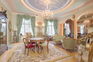 villa r
