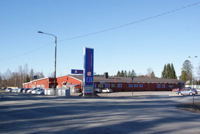 Häijään Säästömarketin nykyinen liiketila sijaitsee Sastamalantien varressa Kiveläntiellä.