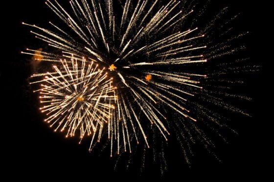 fireworks-1880042_1920