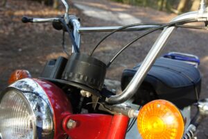 moped-412865_1920