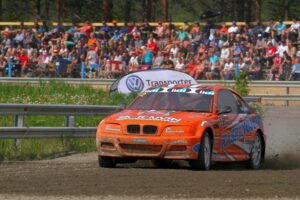 tiedotekuva_henri_haapamaki_kaanaa_2018_sm