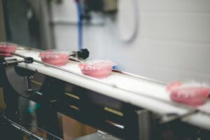 Saarioinen, tuotanto