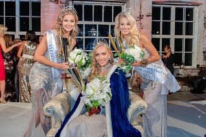 Anni Harjunpaa missikolmikko