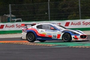 Pajuranta-Rodrigues (V-Action Racing Team,Maserati Gran Turismo MC GT4 #210)