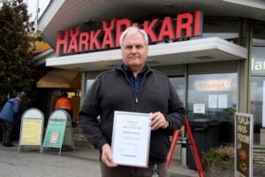 Timo Tuomolalle Härkäpakarin saama palkinto on osoitus siitä, että yrityksessä on tehty asioita oikein. "Matkailu on ollut alusta asti toimintamme lähtökohta, joten tuntuu hyvältä saada siitä kiitosta."