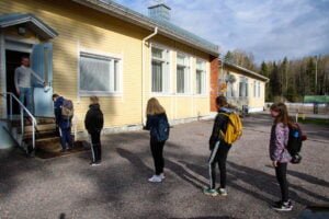 Loiman koulu jäi pois käytöstä, kun uusi Lauttakylän koulu valmistui.