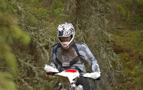 nosto, enduroa, Jani Jauni (kopio)