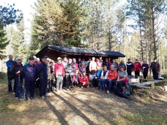 Yhteiskuva Vinkin laavulla 23.9.2020 (kopio)