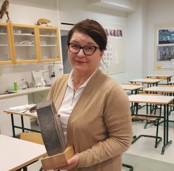 Marita Tuomisto, kannatinpylvas