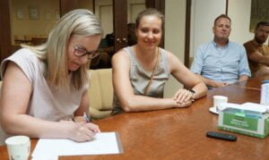 Junnuvalepa hallitus uusi yhdistys Jenni Malmstrom Saara Esko