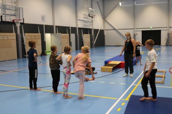 Vareliuksen liikuntahalli harrastamisen Suomen malli Elina Myllymaki parkour kerho