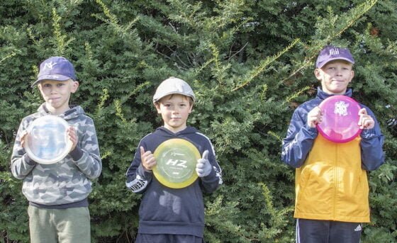 frisbeegolf mestarit alle 10v nosto