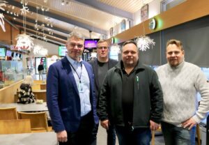 Neste Haijaa Jokiset ja Pirkanmaan Osuuskaupan miehet