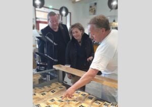 Maakuntajohtaja NOSTO vaaka