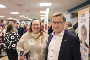 Linda Lähdeniemi, Pertti Hakanen