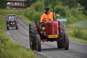 Traktorit, Kämmäkkä