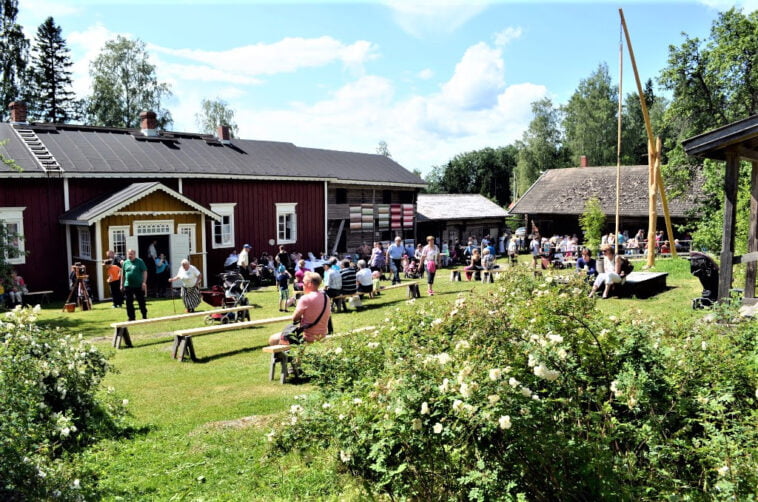 Talonpoikaismuseo Yli-Kirra