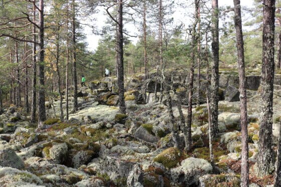 Hurttio, Karkku, kallio
