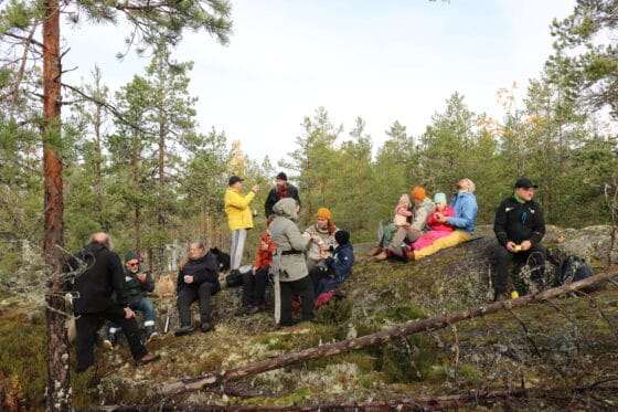 Hurttio, Karkku, kalliolla