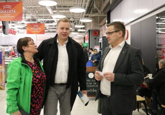 Antti Kaikkonen, Sari Hassi, Pertti Hakanen