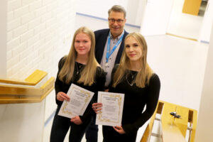 hackathonvoittajat 2025