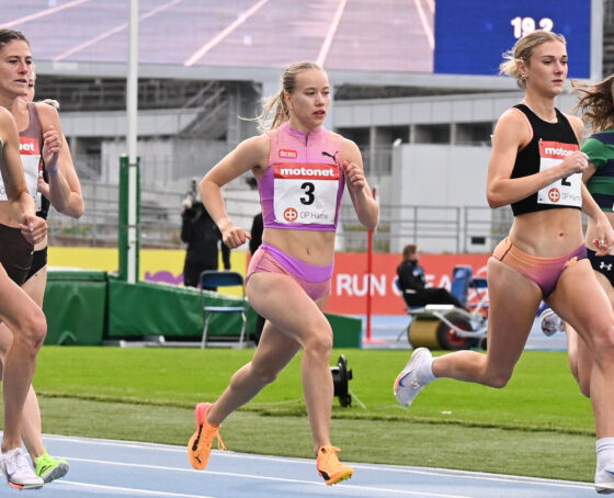 Veera Mattila juoksee