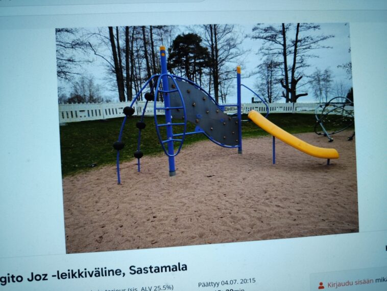 Leikkikeskus, huutokauppa