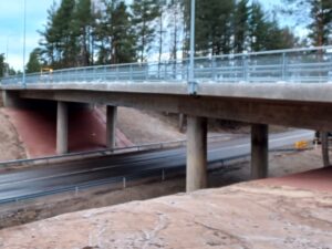 Vähä-Säkylän uusi risteyssilta