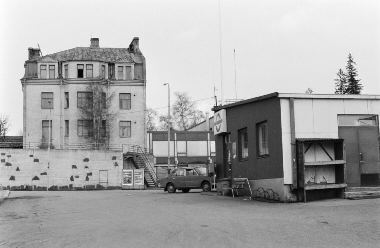 Jokisen talo juuri ennen purkamista vuonna 1984