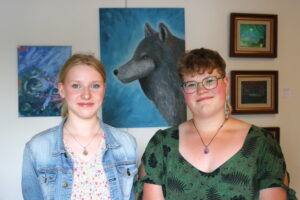 TAITEILIJATYTOT kreetta holappa ja sanni hiedanniemi kopio