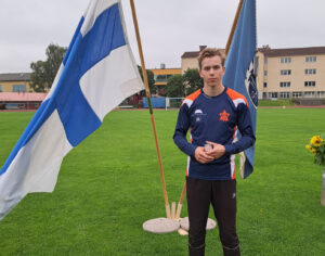 Sakari Makela M19 pronssimitali nostokuva