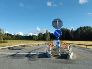 Tyrväänkylän risteys, valtatie 12