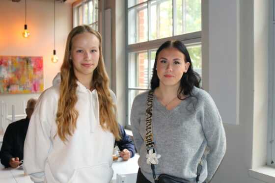 Melina Laaja, Lisette Pärnoja
