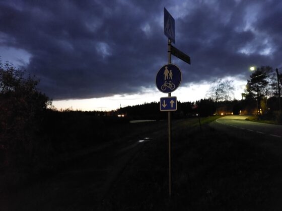 Tyrväänkyläntie, katuvalot